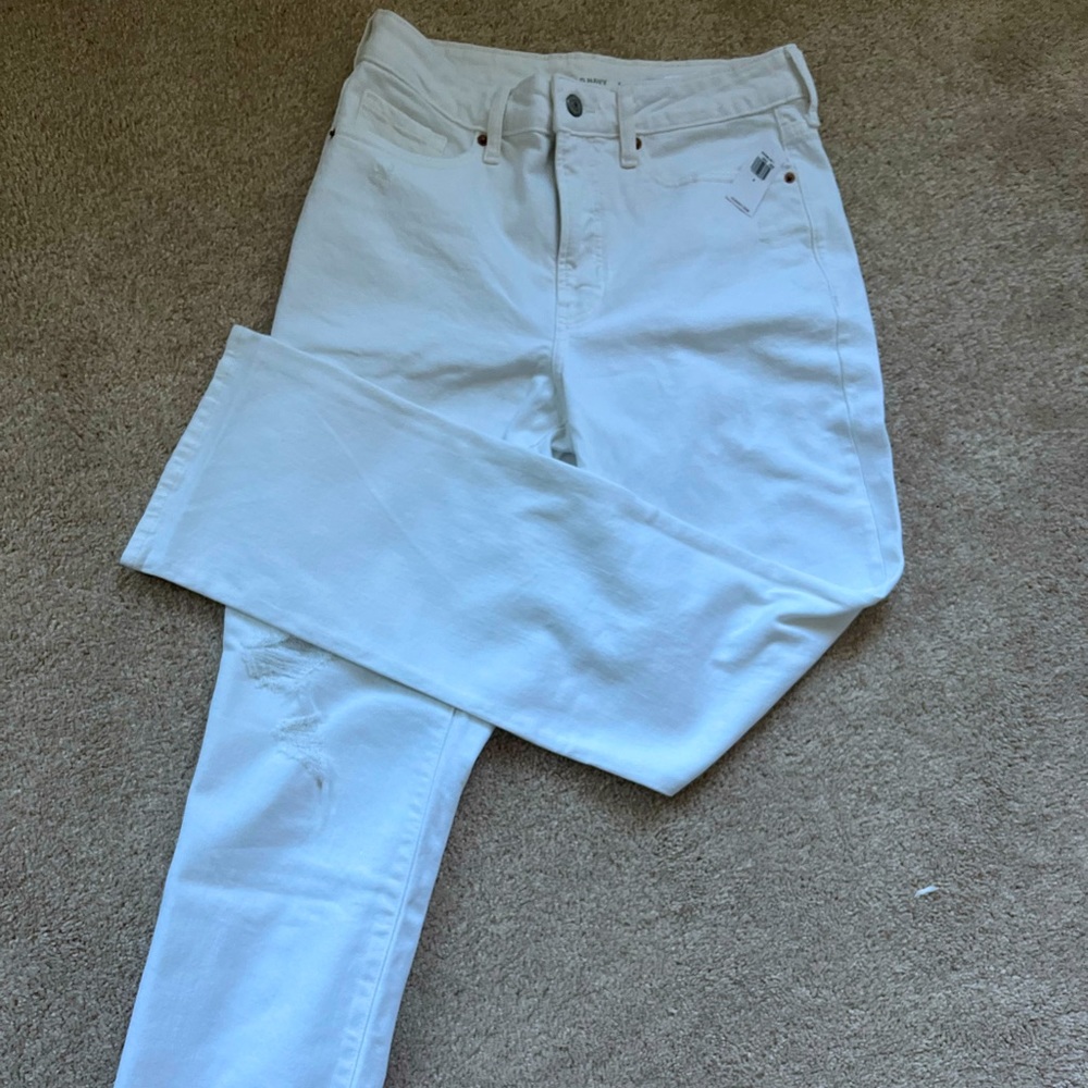 Women’s old navy white straight jeans size 8